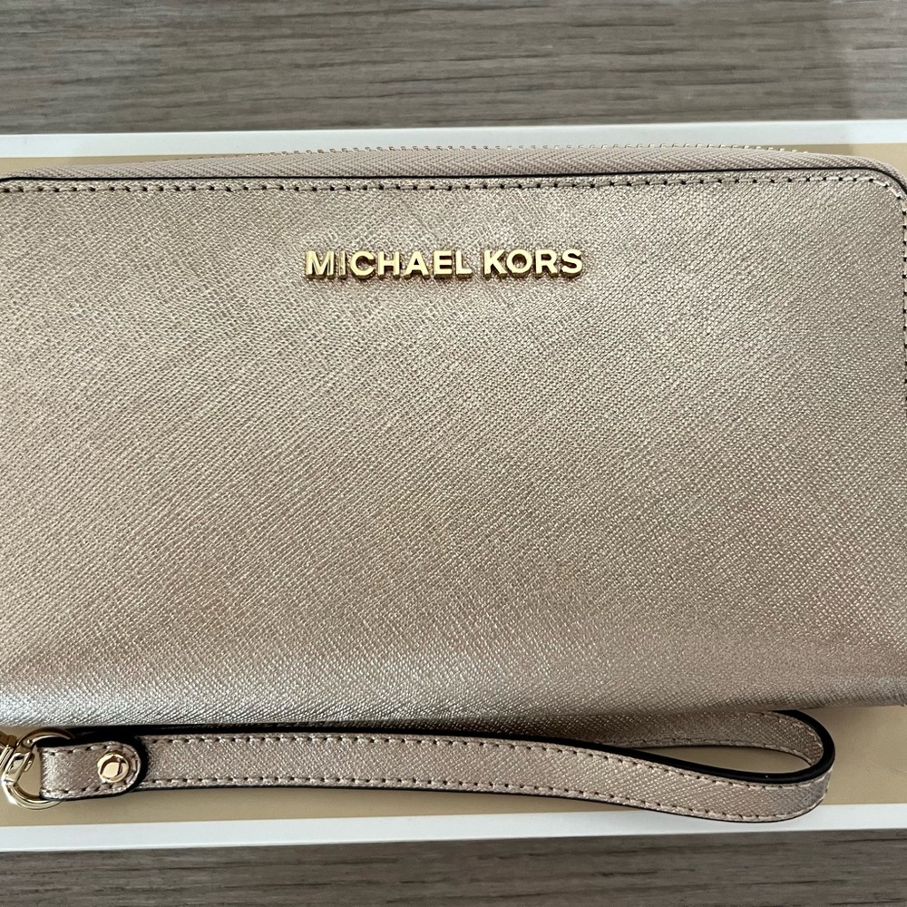Michael Kors Jet Set Travel Zip Around Rose Gold Phone Wallet Wristlet Case - Picture 2 of 8